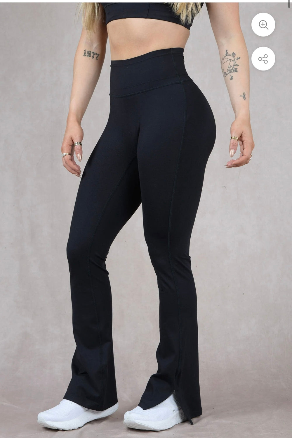 Young LA Asana Flare Leggings